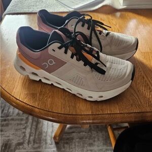 On Running Cream and Pink Athletic Shoes W10